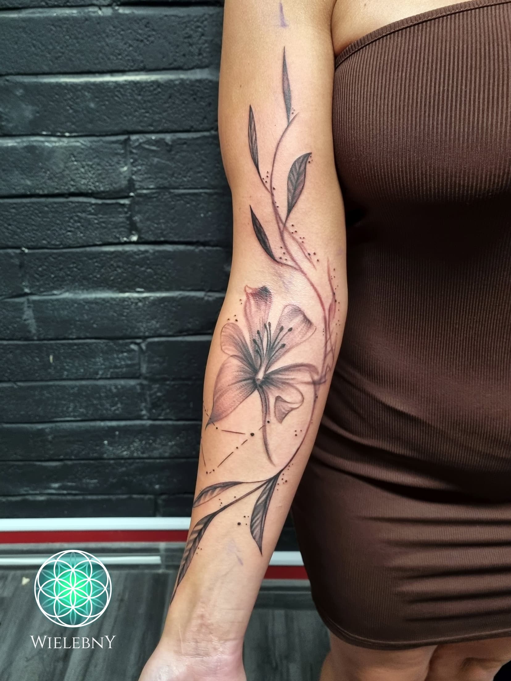 Flowers line work
