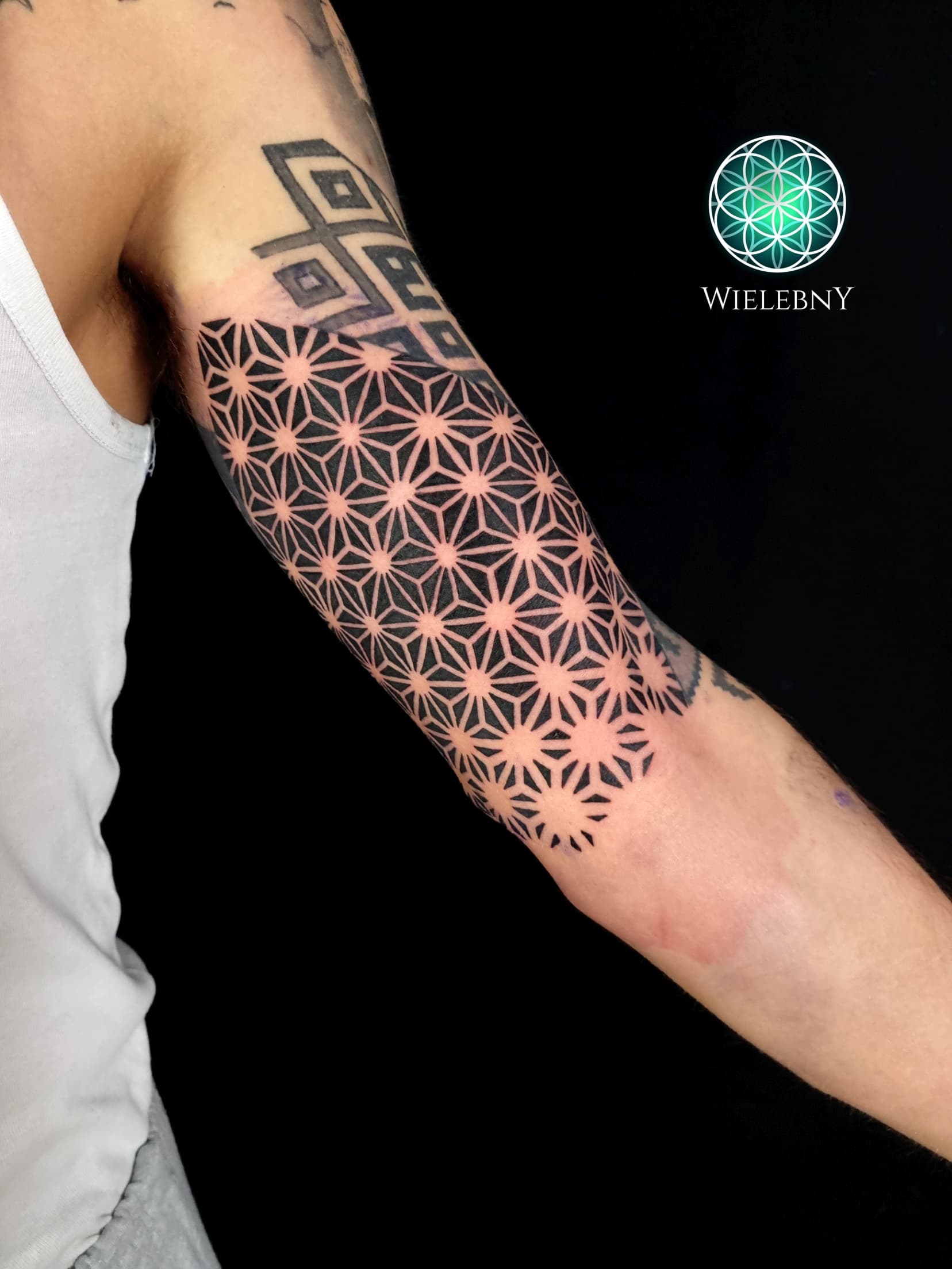 Hexagonal pattern