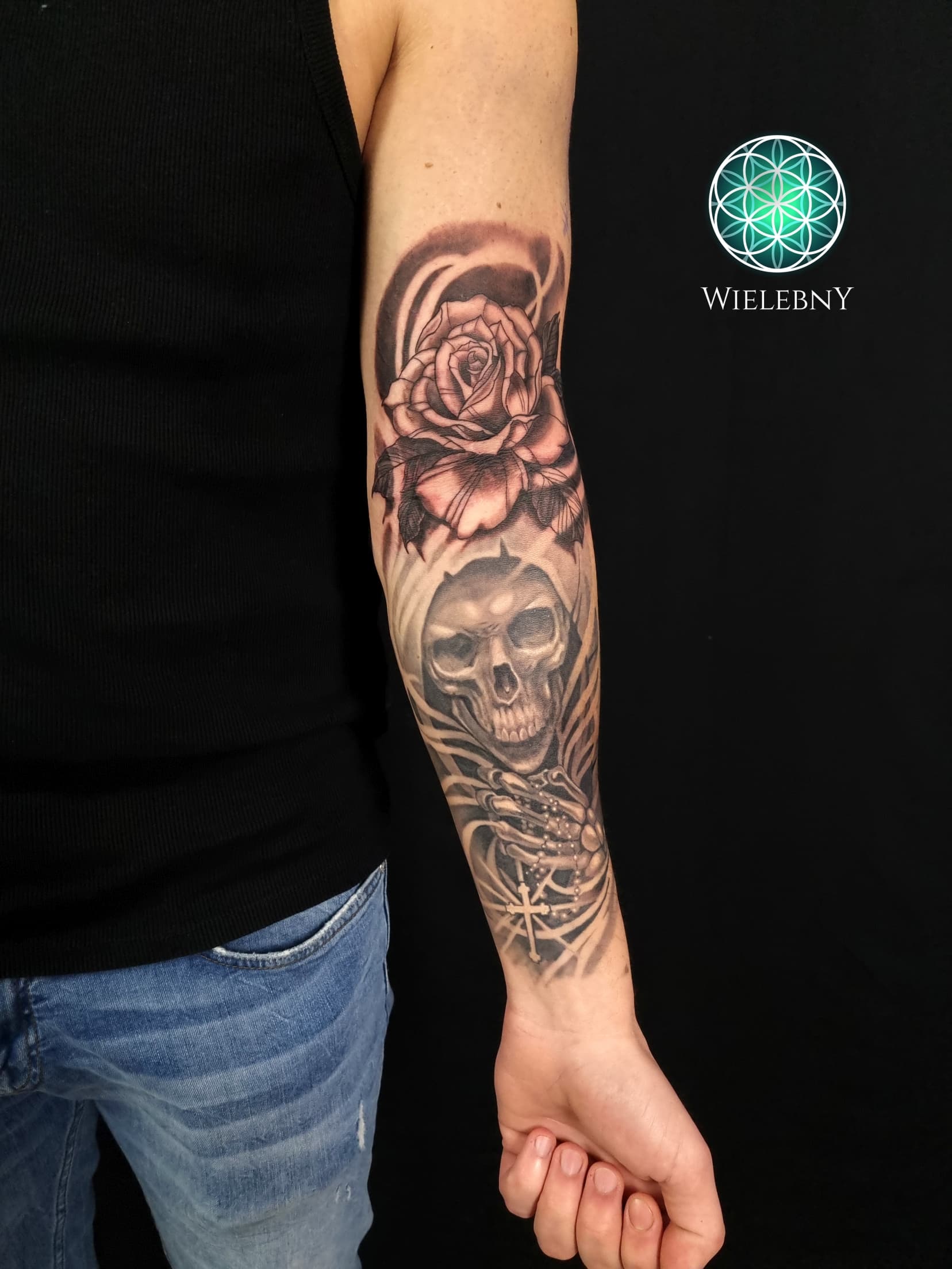 Skull rose