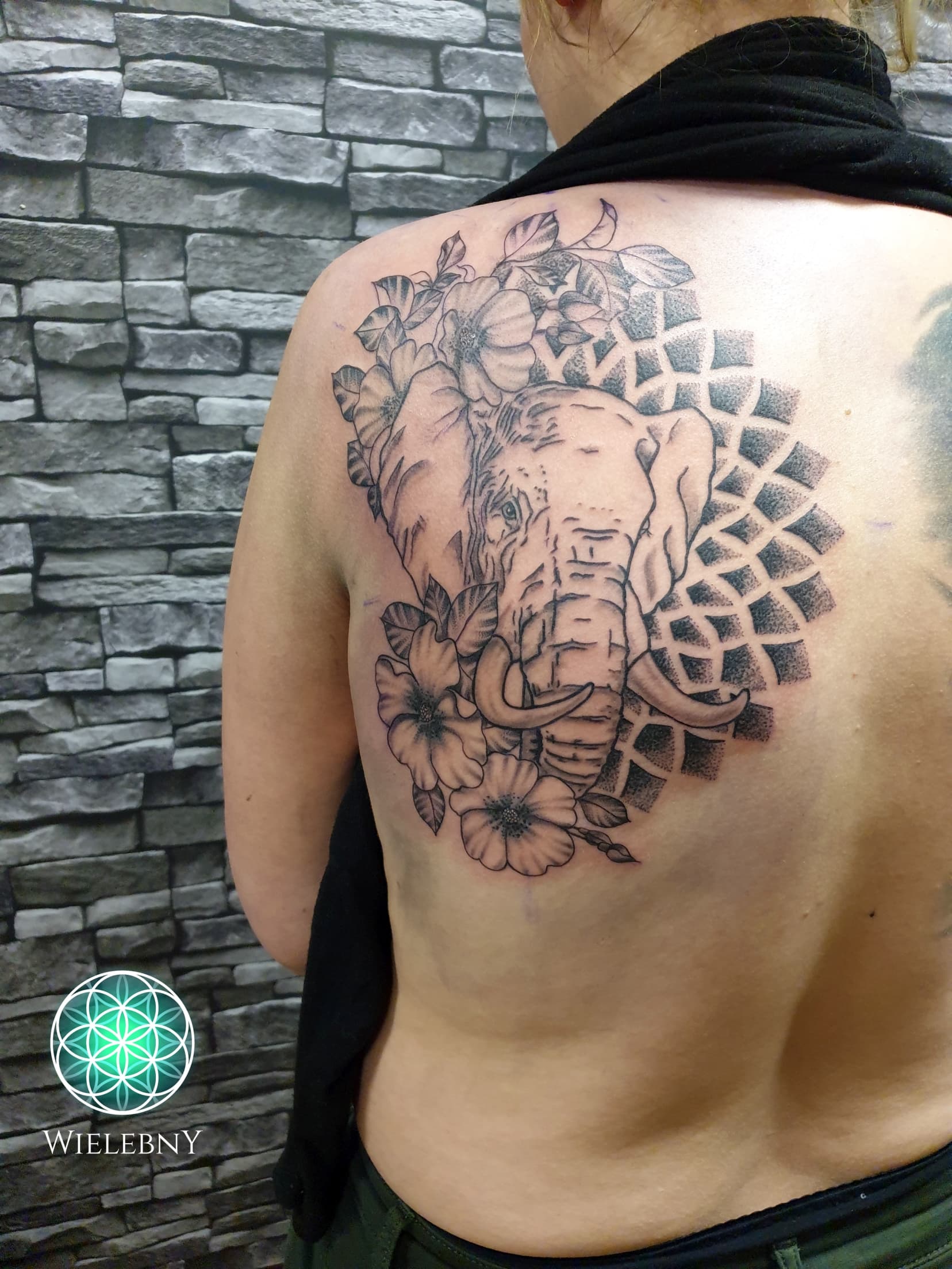 Elephant mandala flowers