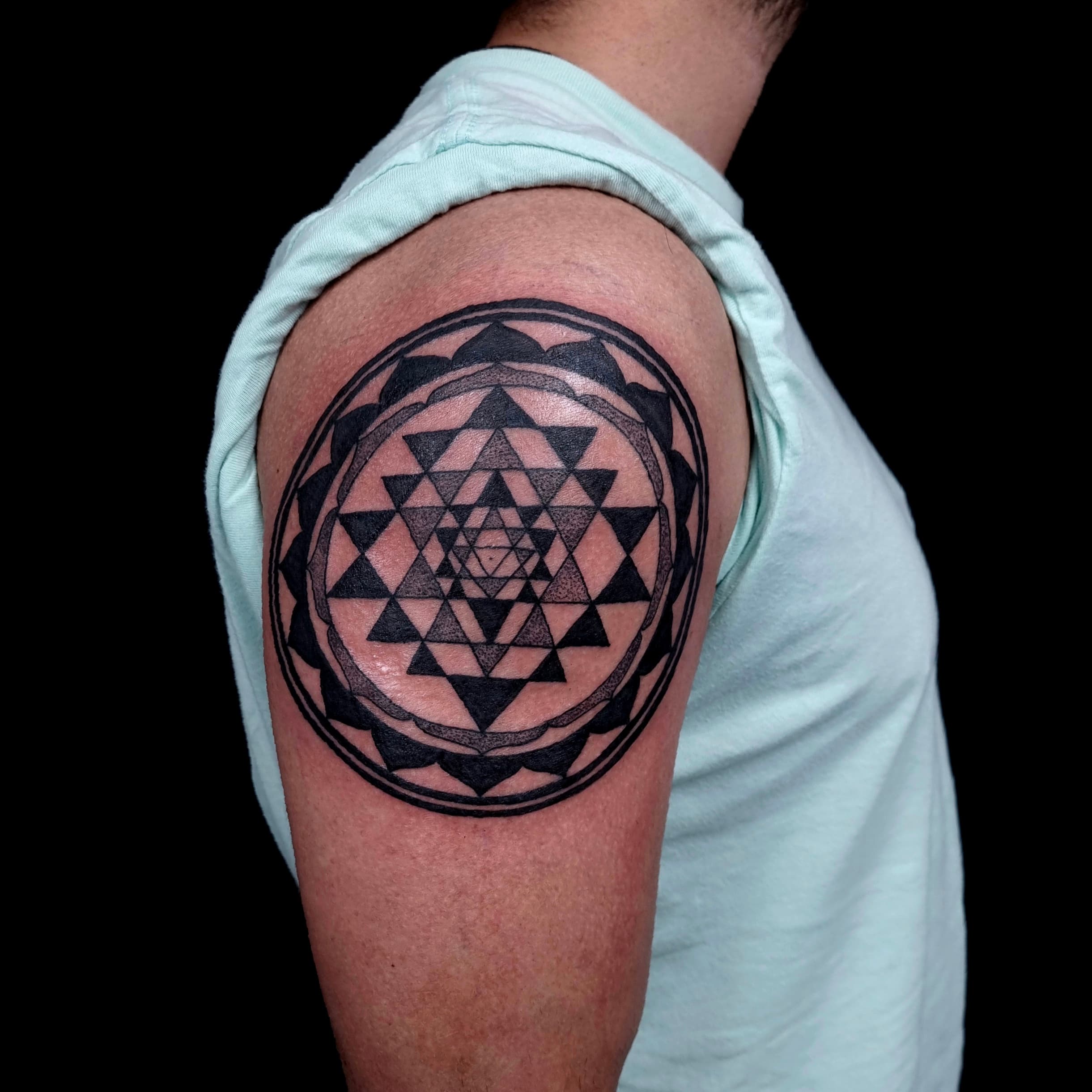 Geometry tattoo by Artink