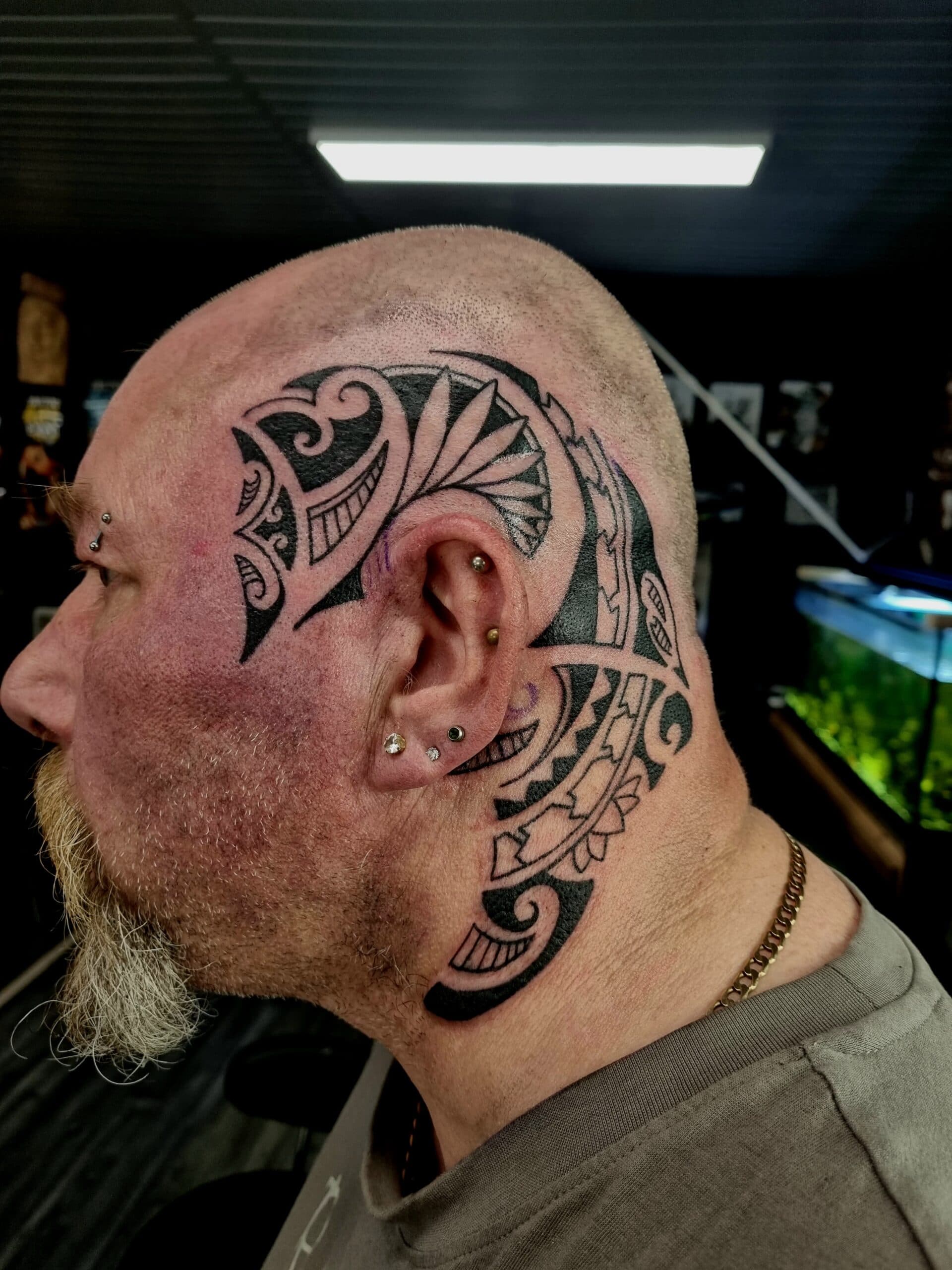 Blackwork tattoo by Artink